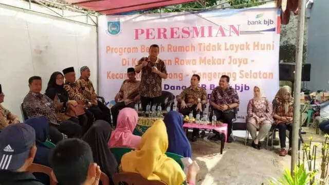 Resmikan RLH, Benyamin: Pastikan Warga Hidup Layak Resmikan RLH, Benyamin: Pastikan Warga Hidup Layak
