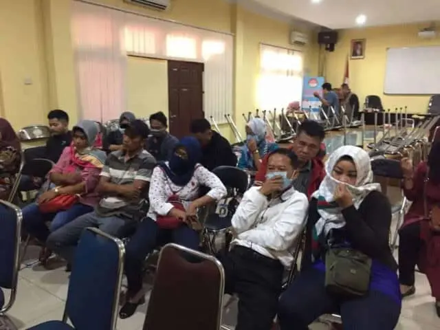 Asyik Bercocok Tanam, Pasangan Diduga Selingkuh Terciduk Satpol PP Asyik Bercocok Tanam, Pasangan Diduga Selingkuh Terciduk Satpol PP