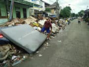 Pasca Dikepung Banjir, Ciledug Indah Kini Dikepung Sampah Pasca Dikepung Banjir, Ciledug Indah Kini Dikepung Sampah