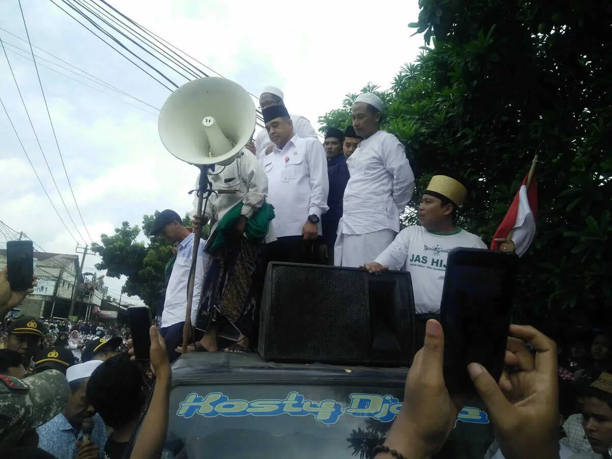 Ribuan Santri Aksi Demo, Bupati Tangerang Janji Pertajam Perbup 47 Ribuan Santri Aksi Demo, Bupati Tangerang Janji Pertajam Perbup 47