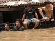 Nestapa Korban Banjir di Priuk Kota Tangerang dan Cari Muka Pejabat Nestapa Korban Banjir di Priuk Kota Tangerang dan Cari Muka Pejabat