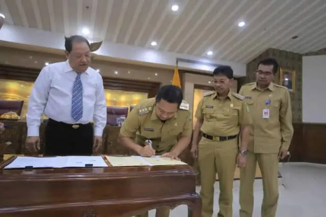 Pemkot Lakukan MoU Dengan Kejaksaan Negeri Kota Tangerang Pemkot Lakukan MoU Dengan Kejaksaan Negeri Kota Tangerang