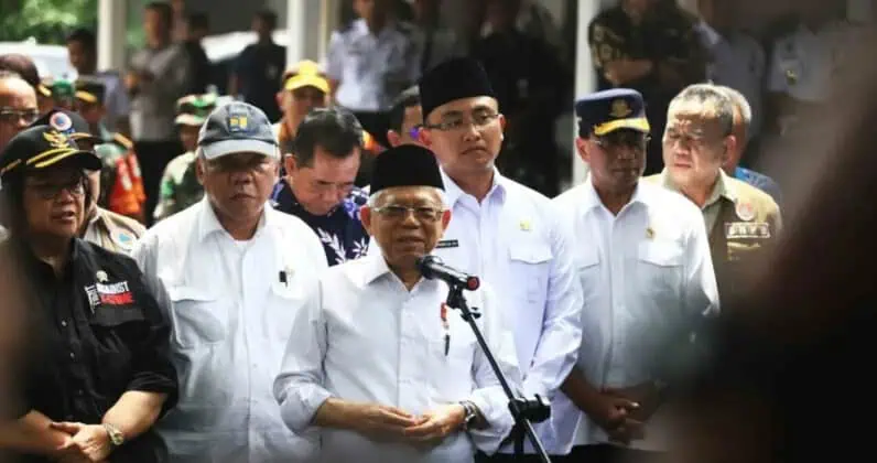 Ma&rsquo;ruf Amin Mengunjungi Korban Banjir Lebak Didampingi Wagub Banten, Bupati dan Sejumlah Menteri