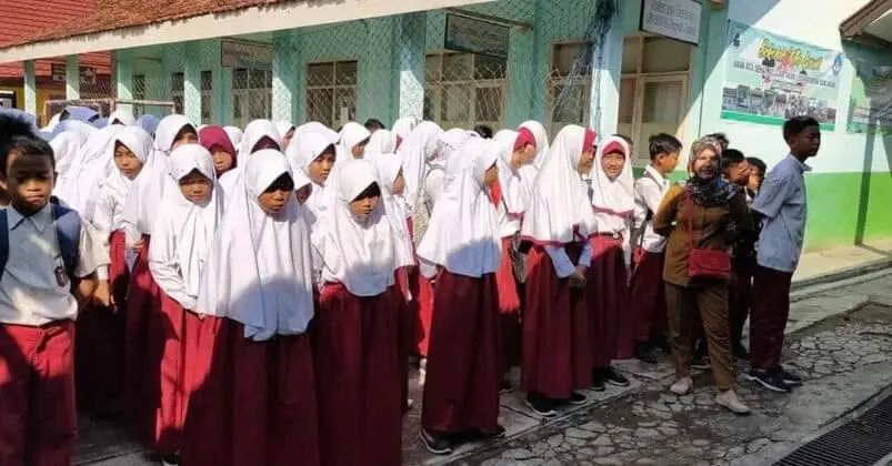 Layanan Perpustakaan Keliling Diskerpus Lebak Sambangi Bayah dan Cibeber