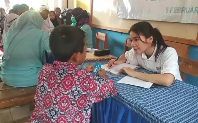 PMI Lebak dan Suntory Garuda Gelar Pengobatan Gratis di SDN 1 Banjar Irigasi