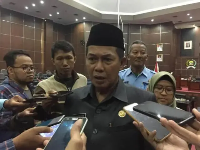 Tanggapi Somasi GPSM, Syafrudin: Saya Inginnya Masjid Agung Di Depan Rumah Saya Tanggapi Somasi GPSM, Syafrudin: Saya Inginnya Masjid Agung Di Depan Rumah Saya