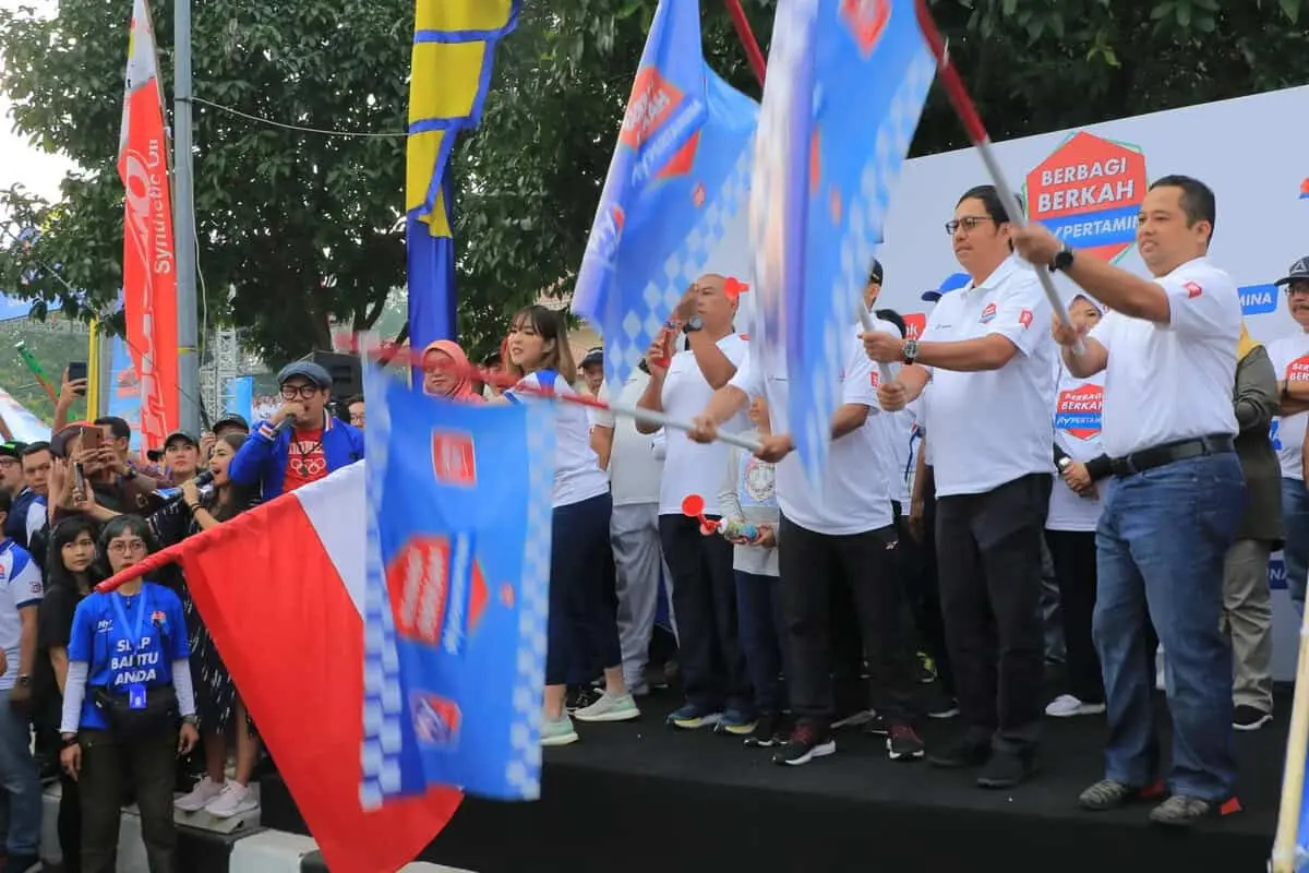 Gerak Jalan Sehat Pertamina dan Wali Kota Tangerang Gerak Jalan Sehat Pertamina dan Wali Kota Tangerang