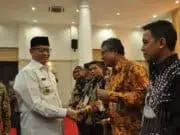 Gubernur WH Dorong Industri Terbuka Soal Kebutuhan Tenaga Kerja Gubernur WH Dorong Industri Terbuka Soal Kebutuhan Tenaga Kerja