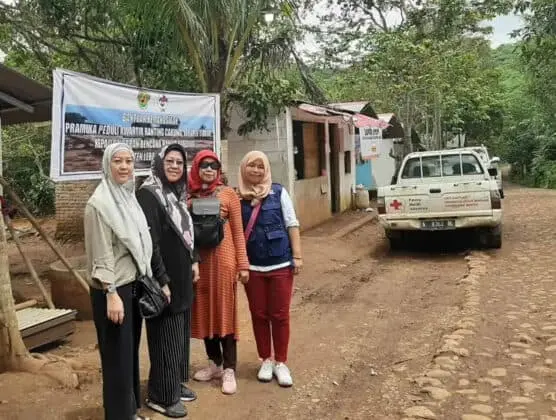PMI Lebak Bantu Salurkan Donasi Pembangunan Sarana MCK dan Tempat Wudhu