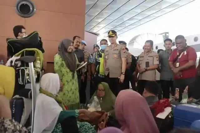 Kapolresta Bandara Soetta Tinjau Penutupan Penerbangan ke Saudi Arabia Kapolresta Bandara Soetta Tinjau Penutupan Penerbangan ke Saudi Arabia