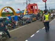 Aksi ke Jakarta, Kapolsek Karawaci Himbau Komunitas Ojol Tetap Jaga Keselamatan dan Keamanan Aksi ke Jakarta, Kapolsek Karawaci Himbau Komunitas Ojol Tetap Jaga Keselamatan dan Keamanan