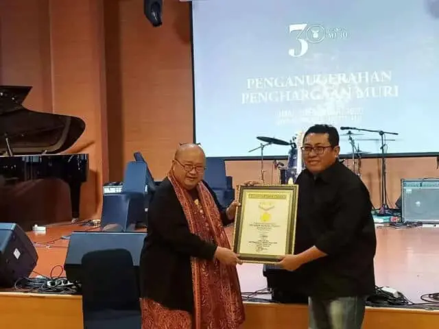 SMSI Raih Penghargaan MURI