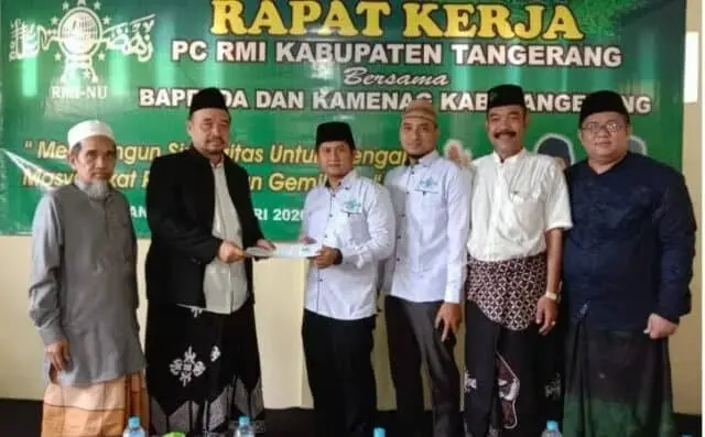 RMI dan PCNU Perkuat Institusi Pesantren Salafiyah di Tangerang RMI dan PCNU Perkuat Institusi Pesantren Salafiyah di Tangerang
