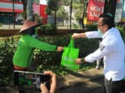 Turun Tangan, Rano Alfath dan Polres Tangerang Bantu Pekerja Lepas Harian Terdampak Wabah Virus Corona Turun Tangan, Rano Alfath dan Polres Tangerang Bantu Pekerja Lepas Harian Terdampak Wabah Virus Corona