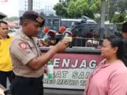 Polrestro Tangerang Kota Cek Suhu Tubuh Pengunjung Polrestro Tangerang Kota Cek Suhu Tubuh Pengunjung