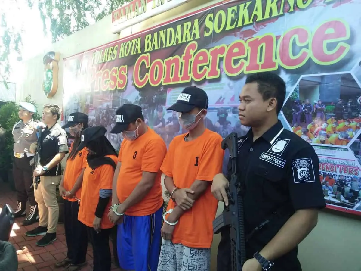 Polisi Ringkus Sindikat Jual Beli BPKB Hasil Kejahatan Polisi Ringkus Sindikat Jual Beli BPKB Hasil Kejahatan