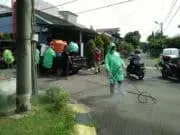 Bersama PMI, Kecamatan Pinang Semprot Desinfektan Harap Warga Mandiri Lawan Corona Bersama PMI, Kecamatan Pinang Semprot Desinfektan Harap Warga Mandiri Lawan Corona