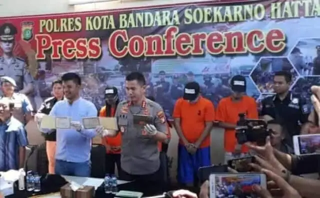 Polisi Ringkus Sindikat Jual Beli BPKB Hasil Kejahatan Polisi Ringkus Sindikat Jual Beli BPKB Hasil Kejahatan
