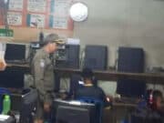 Hadoh! Bocah SD Berusaha Kelabui Petugas Saat Terjaring Razia Hadoh! Bocah SD Berusaha Kelabui Petugas Saat Terjaring Razia