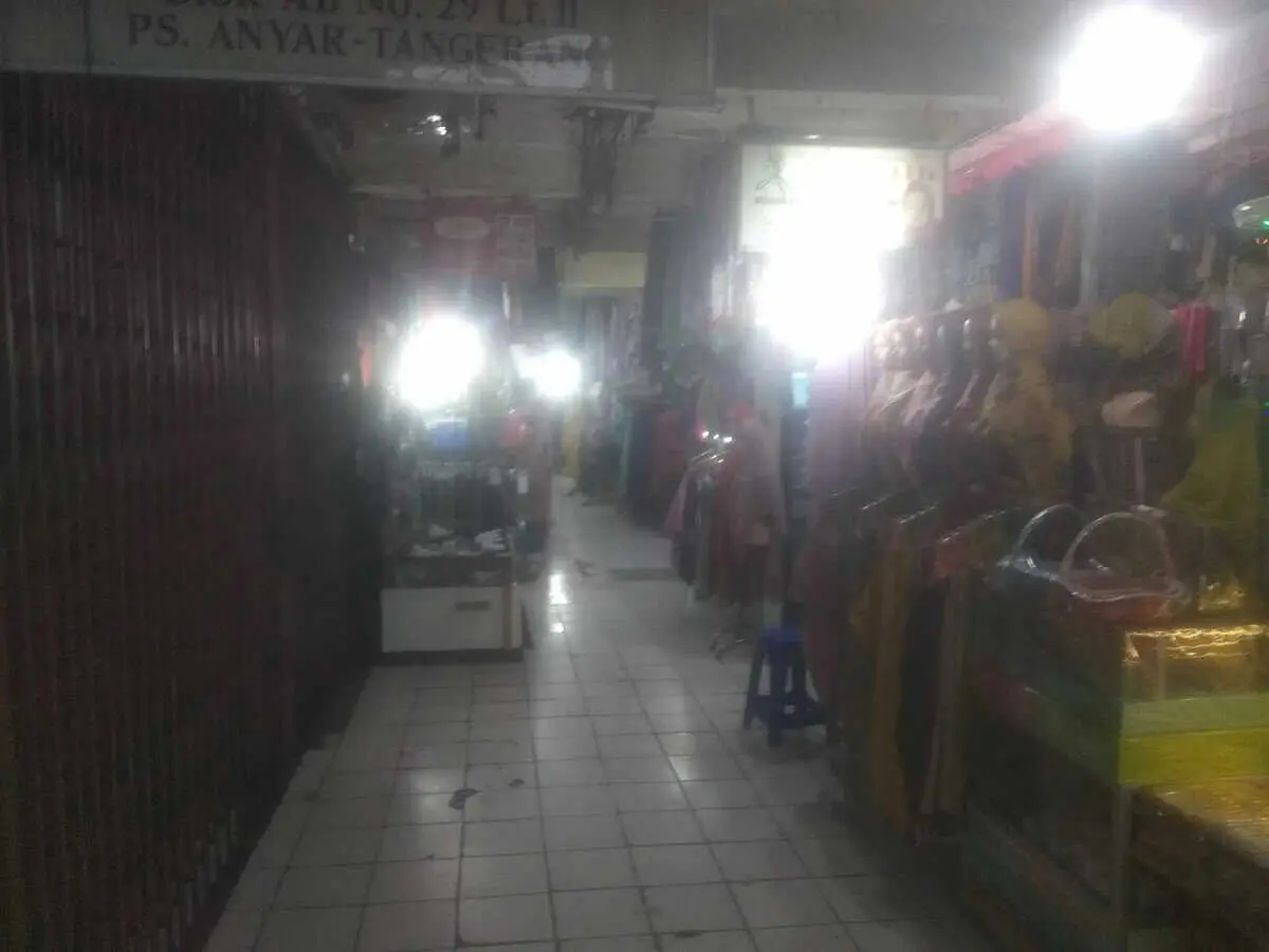 Dampak Virus Corona, Begini Keadaan Pasar Tradisional di Tangerang Dampak Virus Corona, Begini Keadaan Pasar Tradisional di Tangerang