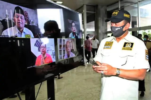 Gandeng Telkomsel, Kitabisa dan Gojek, MPR RI dan BPIP Luncurkan MPR RI Peduli Lawan COVID-19 Gandeng Telkomsel, Kitabisa dan Gojek, MPR RI dan BPIP Luncurkan MPR RI Peduli Lawan COVID-19