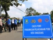 Tinjau Titik Check Point PSBB, Warga Kota Tangerang Diminta Disiplin dan Patuh Tinjau Titik Check Point PSBB, Warga Kota Tangerang Diminta Disiplin dan Patuh