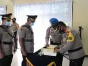 Kapolres Pimpin Sertijab Pejabat Baru di Polres Metro Tangerang Kota Kapolres Pimpin Sertijab Pejabat Baru di Polres Metro Tangerang Kota