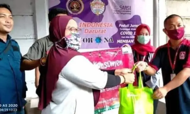 Pandemi Corona, Wartawan Kota Tangerang Terima Bantuan dari Lazismu dan Alfamidi Pandemi Corona, Wartawan Kota Tangerang Terima Bantuan dari Lazismu dan Alfamidi