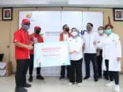 Telkomsel Donasikan Ventilator, 100.000 APD dan Bansos Rp 25 M Telkomsel Donasikan Ventilator, 100.000 APD dan Bansos Rp 25 M