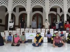 Elnusa Petrofin Bagikan 9.591 Paket Sembako Lebaran di Seluruh Indonesia Elnusa Petrofin Bagikan 9.591 Paket Sembako Lebaran di Seluruh Indonesia