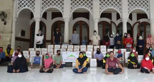 Elnusa Petrofin Bagikan 9.591 Paket Sembako Lebaran di Seluruh Indonesia Elnusa Petrofin Bagikan 9.591 Paket Sembako Lebaran di Seluruh Indonesia