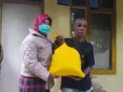 Relawan Benyamin-Pilar Berikan Bantuan Pada Kakek Paijo Relawan Benyamin-Pilar Berikan Bantuan Pada Kakek Paijo