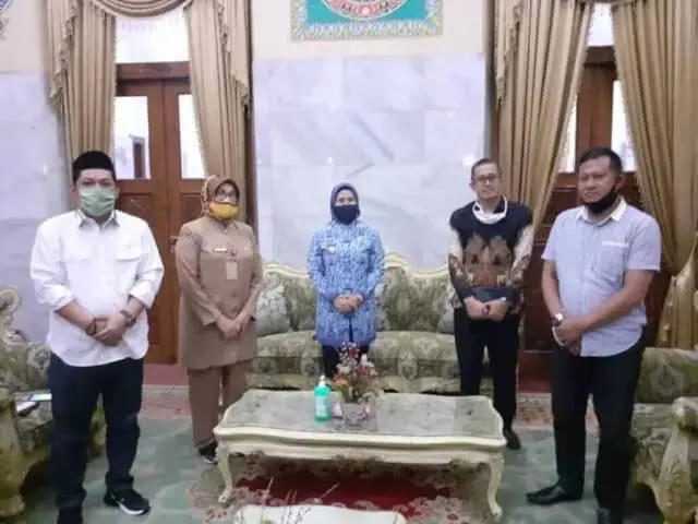 Bahas Bakti Sosial, Bapera Banten Gelar Silaturahmi Dengan Ketua Dewan Pertimbangan Bapera Banten Ibu Hj. Ratu Tatu Chasanah Bahas Bakti Sosial, Bapera Banten Gelar Silaturahmi Dengan Ketua Dewan Pertimbangan Bapera Banten Ibu Hj. Ratu Tatu Chasanah