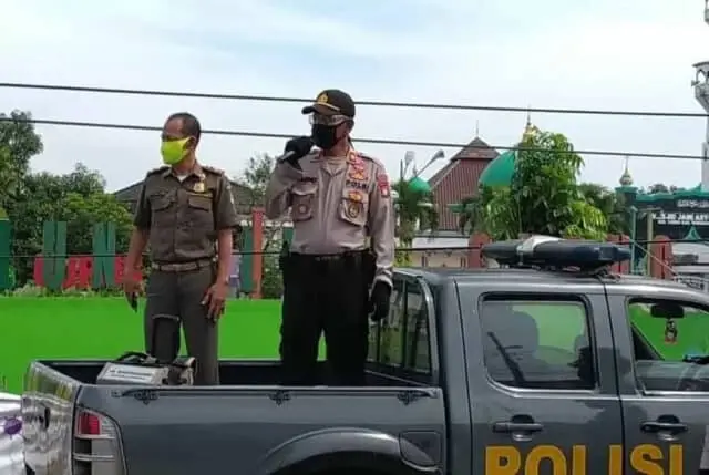 Jelang Pelaksanaan New Normal Polsek Curug Gencar Sosialisasi Protokol Kesehatan Jelang Pelaksanaan New Normal Polsek Curug Gencar Sosialisasi Protokol Kesehatan