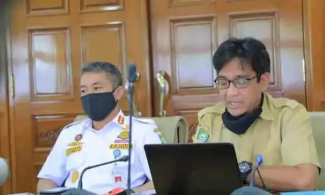 Truk Bertonase Besar Penyebab Jalan Rusak di Kota Tangerang, Pengembang Harus Tanggung Jawab! Truk Bertonase Besar Penyebab Jalan Rusak di Kota Tangerang, Pengembang Harus Tanggung Jawab!
