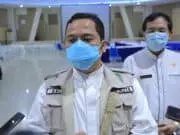 Langgar PSBB Tahap III, Identitas Ditahan Bayar Denda Hingga Bersihkan Fasilitas Umum Langgar PSBB Tahap III, Identitas Ditahan Bayar Denda Hingga Bersihkan Fasilitas Umum