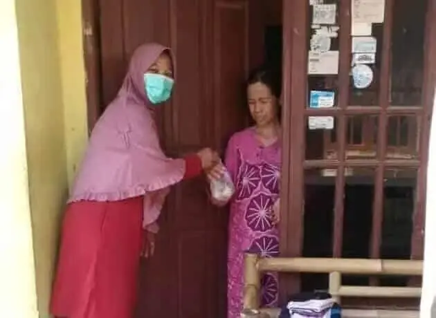 Relawan Benyamin-Pilar Konsisten Lakukan Gerakan Peduli Tetangga Relawan Benyamin-Pilar Konsisten Lakukan Gerakan Peduli Tetangga