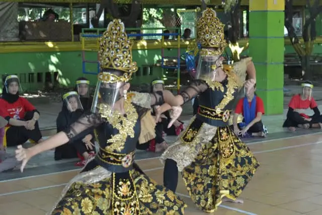 Seni Tari di Kota Tangerang Bersiap Tampil Dengan Protokol Kesehatan Seni Tari di Kota Tangerang Bersiap Tampil Dengan Protokol Kesehatan