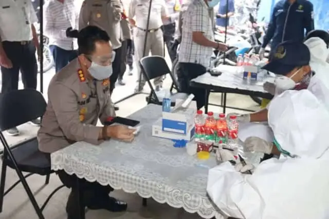 Ratusan Anggota Polresta Tangerang di Rapid Test