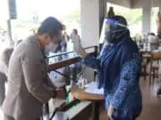 Kapolresta Tangerang Pastikan Penerapan Protokol Kesehatan di Kafe Kapolresta Tangerang Pastikan Penerapan Protokol Kesehatan di Kafe