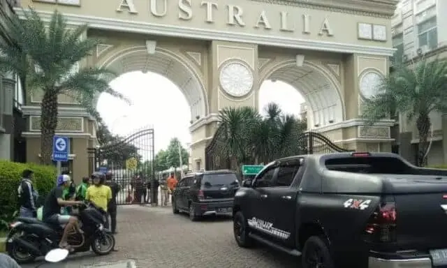 Penembakan Bak Aksi Koboy Terjadi di Green Lake City Tangerang Penembakan Bak Aksi Koboy Terjadi di Green Lake City Tangerang