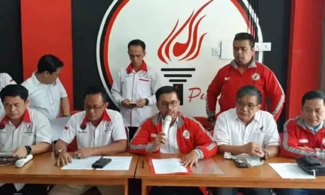 Bendera PDIP Dibakar, Taruna Merah Putih Minta Pelaku Bertobat Bendera PDIP Dibakar, Taruna Merah Putih Minta Pelaku Bertobat