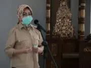 Airin Minta Pembagian Daging Kurban Langsung Ke Rumah Warga