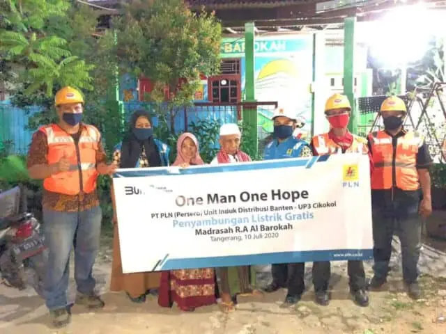 PLN Banten Bantu Dunia Pendidikan Lewat Listrik Gratis PLN Banten Bantu Dunia Pendidikan Lewat Listrik Gratis