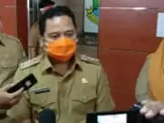 Wali Kota Tangerang Akan Cabut Izin Sekolah Tetap Masuk Dimasa Pandemi Wali Kota Tangerang Akan Cabut Izin Sekolah Tetap Masuk Dimasa Pandemi