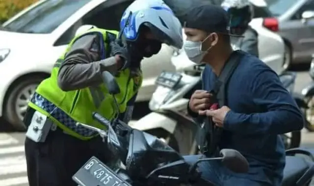 Bidik Lima Pelanggaran Lalu Lintas, Polisi Gelar Operasi Patuh Jaya 2020 di Tangerang Bidik Lima Pelanggaran Lalu Lintas, Polisi Gelar Operasi Patuh Jaya 2020 di Tangerang
