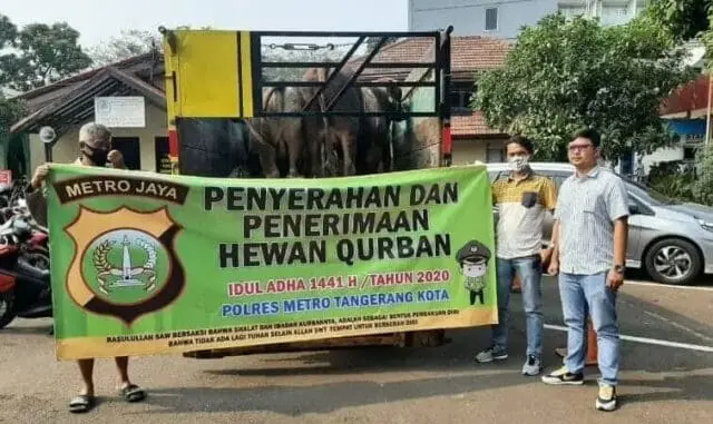 Idul Adha 1441 H, Polres Metro Tangerang Kota Salurkan Ratusan Hewan Kurban Idul Adha 1441 H, Polres Metro Tangerang Kota Salurkan Ratusan Hewan Kurban