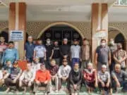 DKM Al-Muhajirin Gelar Doa Bersama Dan Kerja Bakti DKM Al-Muhajirin Gelar Doa Bersama Dan Kerja Bakti