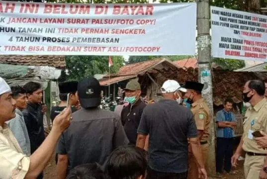 Warga Kunciran Jaya Kota Tangerang Menolak Dieksekusi, Bayar Dulu ! Ganti Rugi Belum Dibayar, Warga Tolak Eksekusi Lahan Proyek TOL JORR II