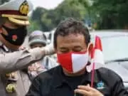 HUT RI ke-75, Satlantas Polres Metro Tangerang Kota Bagikan Masker Merah Putih HUT RI ke-75, Satlantas Polres Metro Tangerang Kota Bagikan Masker Merah Putih
